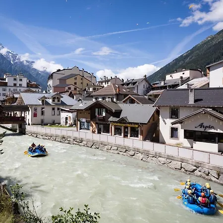 Mont Blanc 212 - Year Chamonix Mont Blanc